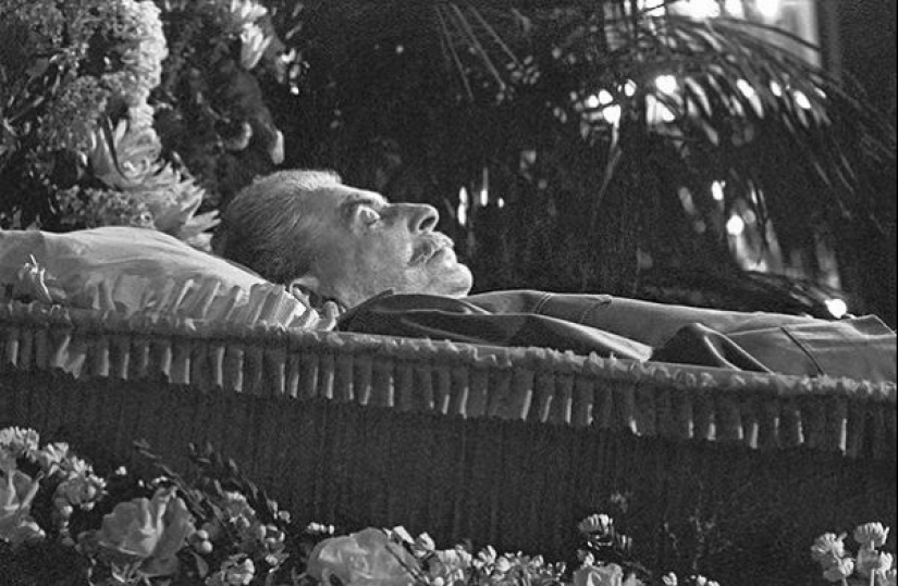 For a long memory. Who else, besides Lenin, was preserved for posterity