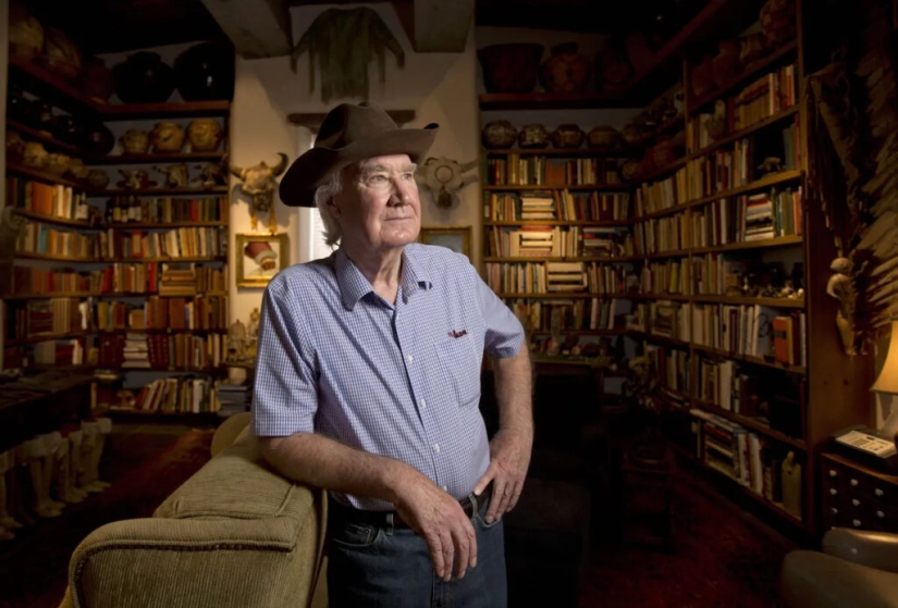 Forest Fenn&#39;s Treasure: The Mysterious Modern Treasure That Cost Many Lives
