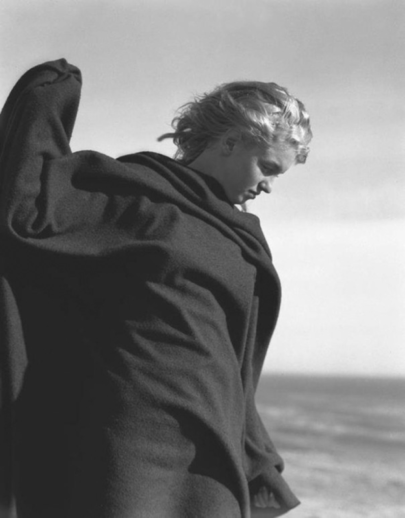 Fotos de playa desconocidas de Marilyn Monroe tomadas por su amante Fotos de playa desconocidas de Marilyn Monroe tomadas por su amante