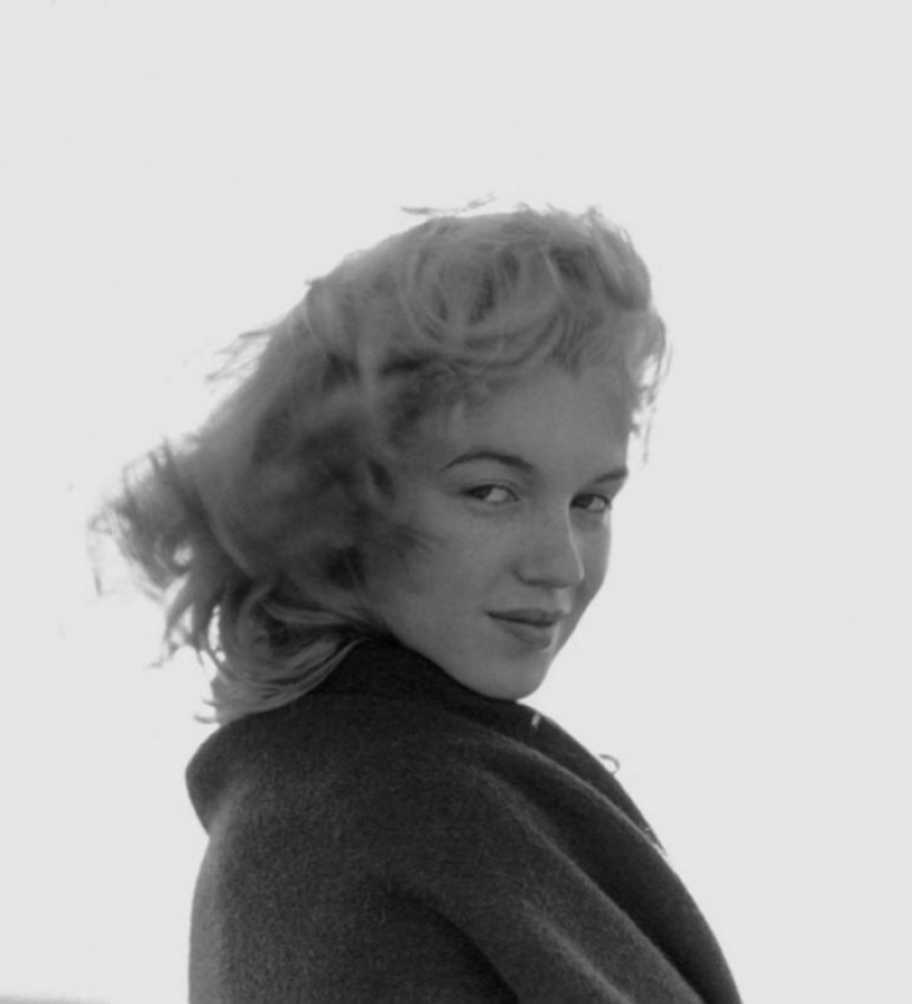 Fotos de playa desconocidas de Marilyn Monroe tomadas por su amante Fotos de playa desconocidas de Marilyn Monroe tomadas por su amante