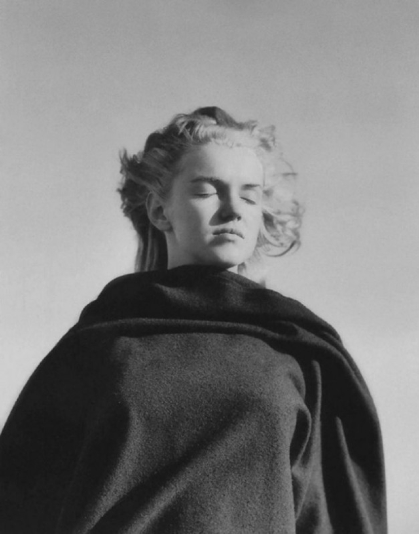 Fotos de playa desconocidas de Marilyn Monroe tomadas por su amante Fotos de playa desconocidas de Marilyn Monroe tomadas por su amante