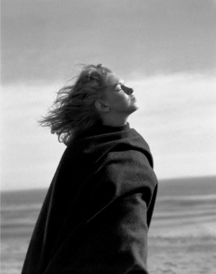 Fotos de playa desconocidas de Marilyn Monroe tomadas por su amante Fotos de playa desconocidas de Marilyn Monroe tomadas por su amante