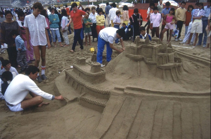 Fotos en color de la vida de playa en Chile en la década de 1980