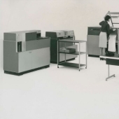 Fotos retro de interiores y electrodomésticos en oficinas de los años 70 y 80 Fotos retro de interiores y electrodomésticos en oficinas de los años 70 y 80