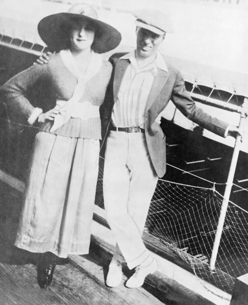 Four teenage wives and 12 children: what else we didn't know about Charlie Chaplin Four teenage wives and 12 children: what else we didn't know about Charlie Chaplin