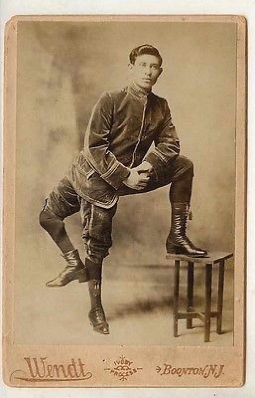 Francesco Lentini - the three-legged "king of freaks" who conquered America Francesco Lentini - the three-legged "king of freaks" who conquered America