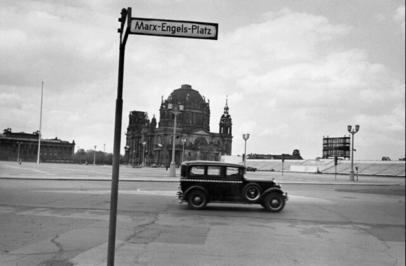 Frank Horvat: El fotógrafo que revitalizó la moda y domó la calle