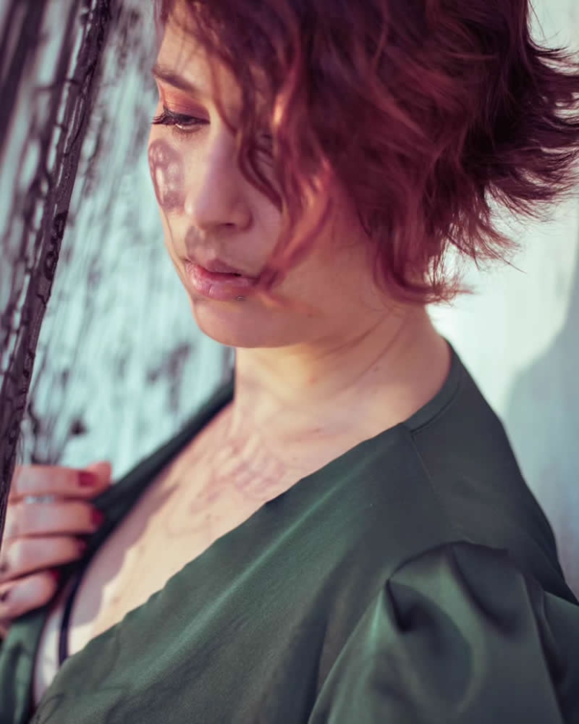 French photographer Laura Chabuet Captures Soulful and Emotive Fine Art Portraits French photographer Laura Chabuet Captures Soulful and Emotive Fine Art Portraits