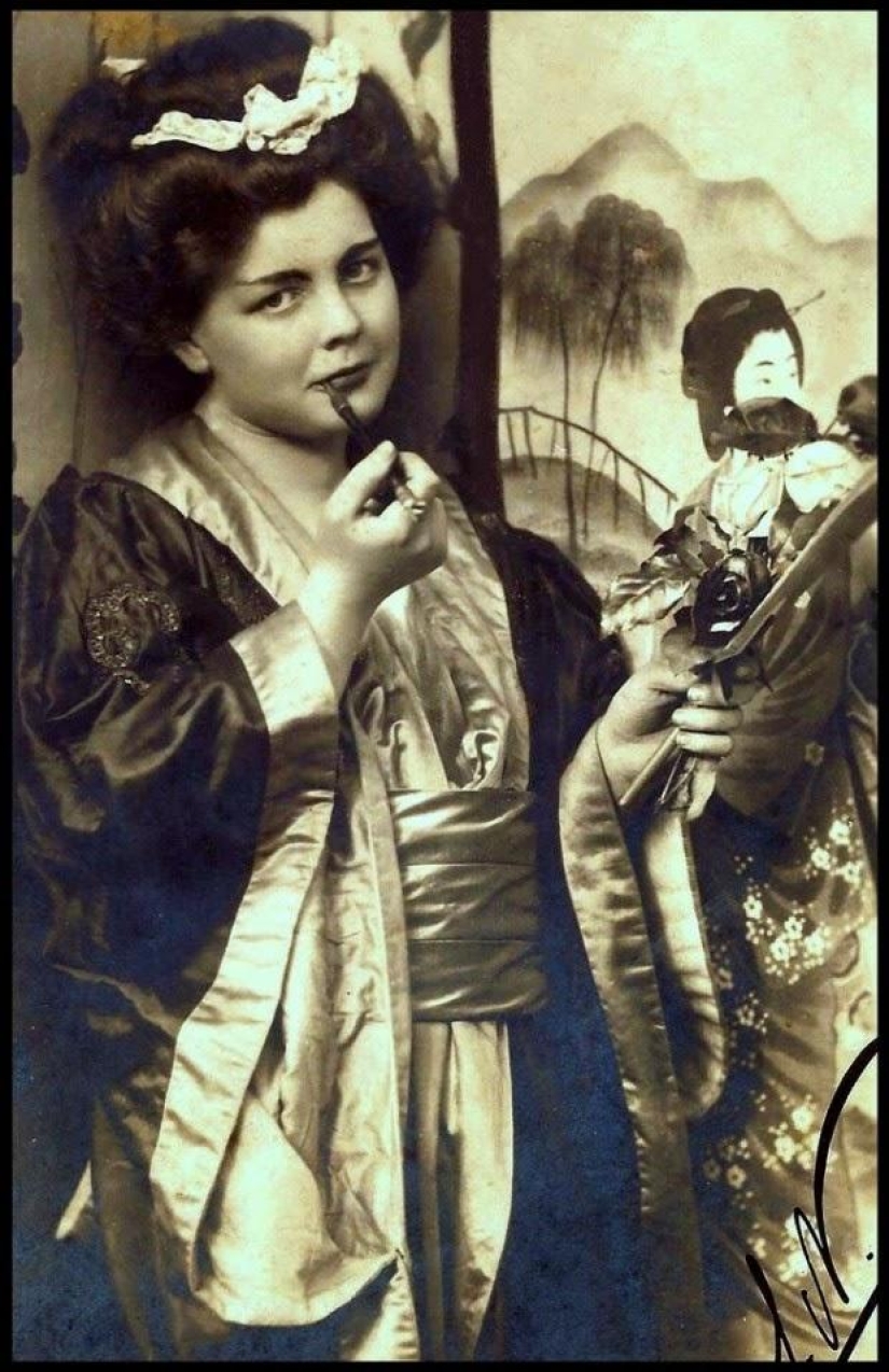 Geisha extranjera a principios del siglo XX en Japón Geisha extranjera a principios del siglo XX en Japón