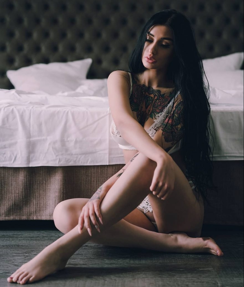 Gentle girlish images in the works of Russian photographer Daria Klepikova