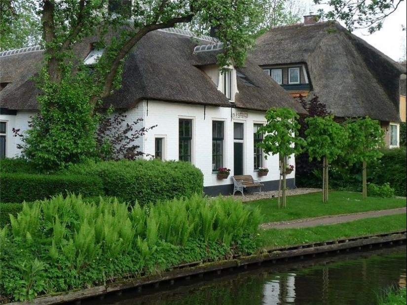 Giethoorn: the amazing Dutch village where there are no roads Giethoorn: the amazing Dutch village where there are no roads