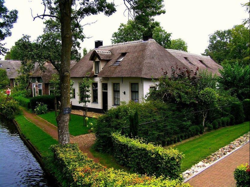 Giethoorn: the amazing Dutch village where there are no roads Giethoorn: the amazing Dutch village where there are no roads