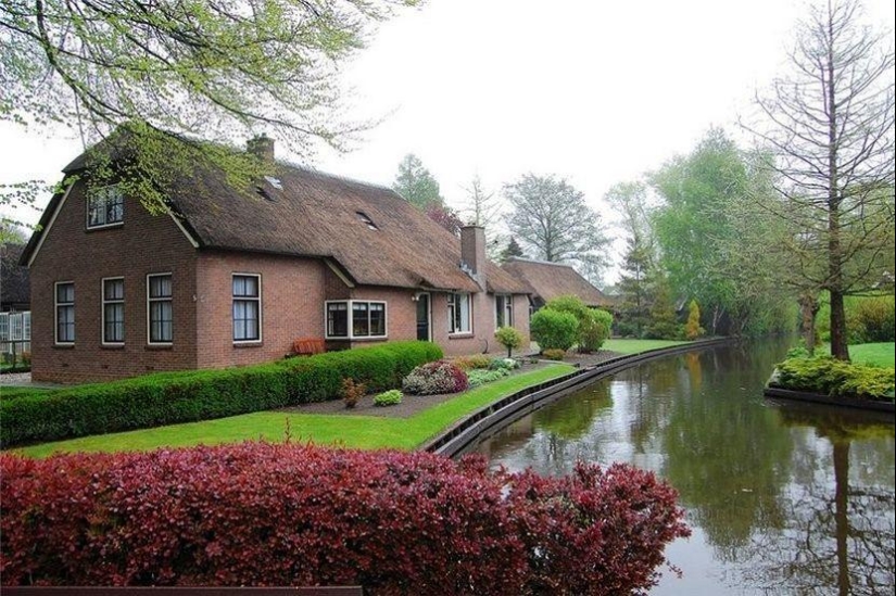 Giethoorn: the amazing Dutch village where there are no roads Giethoorn: the amazing Dutch village where there are no roads