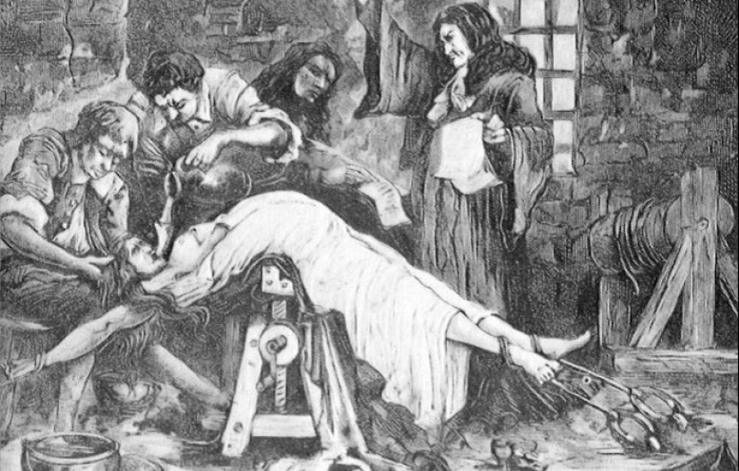 Girlfriend, kitty, knowledge of foreign languages: in the middle Ages, the modern woman could burn