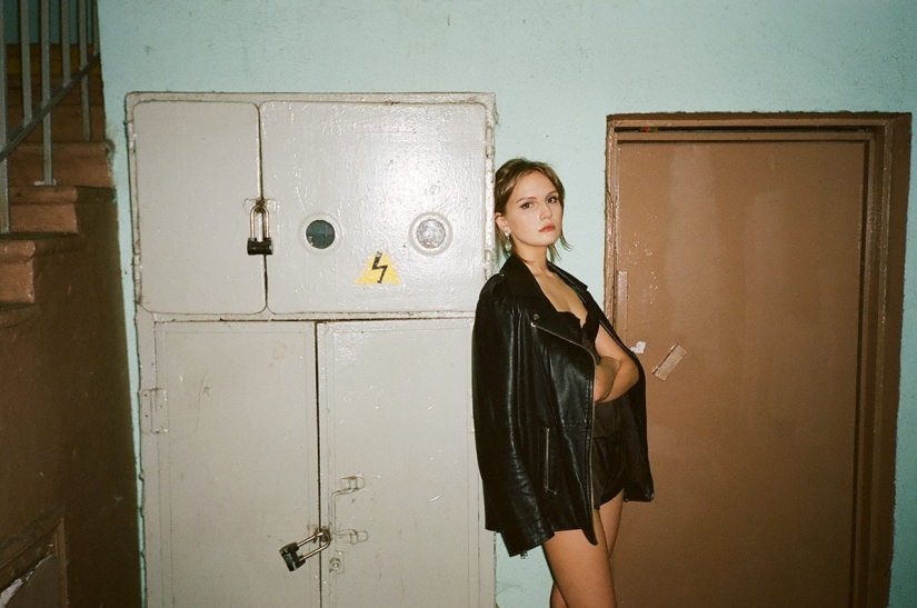 Girls on stairwells-celebration of post-Soviet entrances