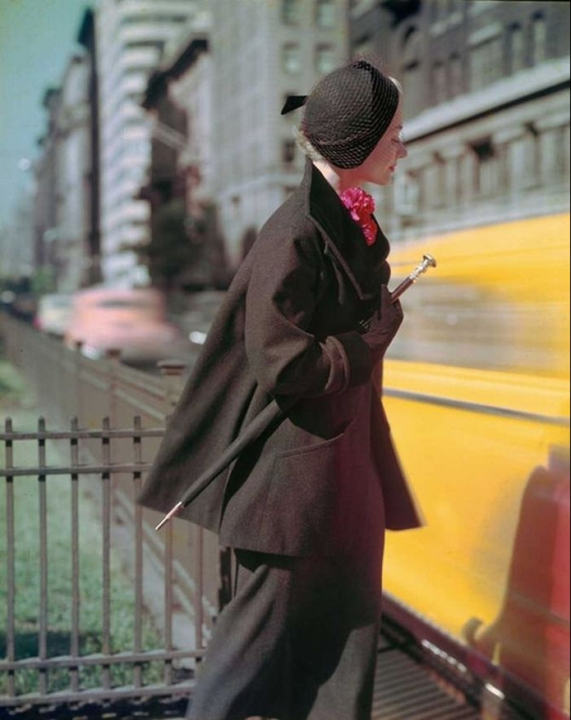 Glamorous 40s in color and excellent quality