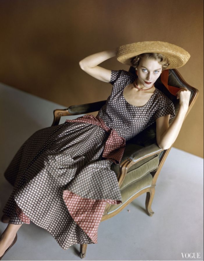 Glamorous 40s in color and excellent quality