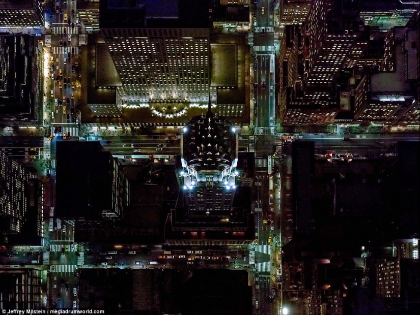 Glance from heaven to "the Big Apple" and "City of angels"