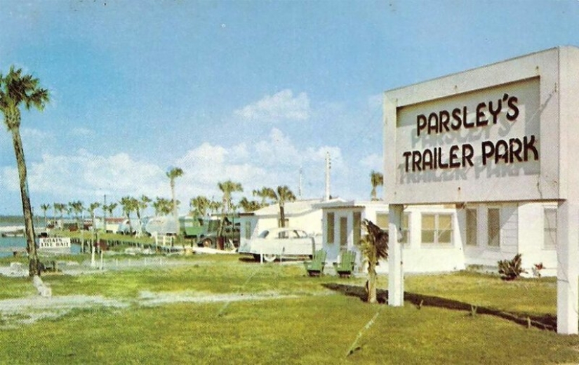 Golden time on wheels: American trailer parks in 50-ies and 60-ies