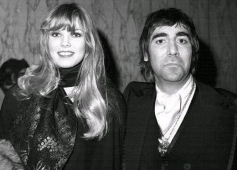 Groupies and a mistress: the 8 most famous a groupie legendary musicians