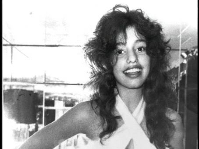 Groupies and a mistress: the 8 most famous a groupie legendary musicians
