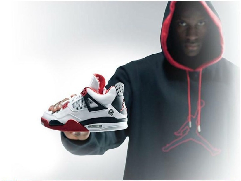 Guerra bajo la bandera de Nike: por qué en los años 80 en los Estados Unidos mataron por zapatillas de deporte y chaquetas de moda Guerra bajo la bandera de Nike: por qué en los años 80 en los Estados Unidos mataron por zapatillas de deporte y chaquetas de moda