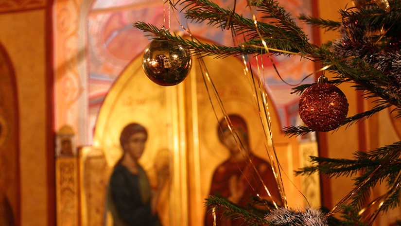 Guessing, washing and swearing: what you can and can't do at Christmas