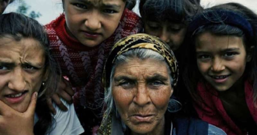 Gypsies the great Empire: how to survive the last nomads of Europe Gypsies the great Empire: how to survive the last nomads of Europe