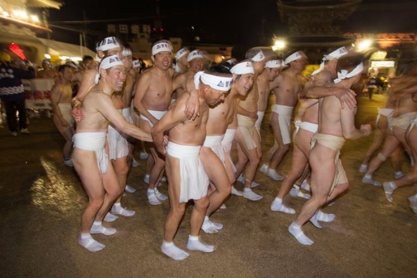 Hadaka matsuri – a celebration of naked men in Japan
