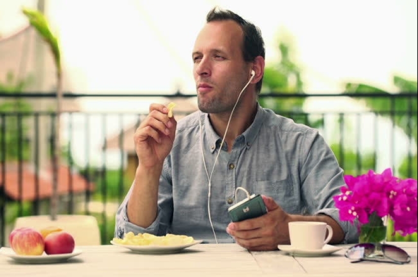 Heavy plates, music and more 8 ways to trick the brain and make food tastier Heavy plates, music and more 8 ways to trick the brain and make food tastier