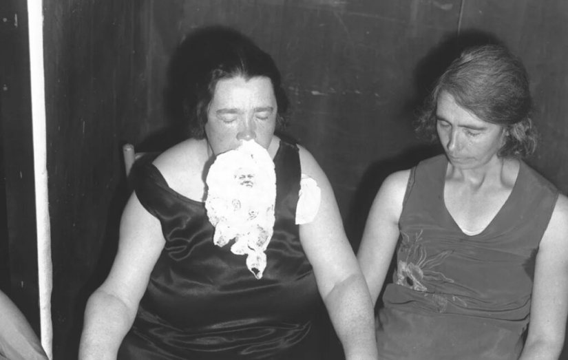 Helen Duncan: What Britain's Last Witch Was Tried For in the Mid-20th Century