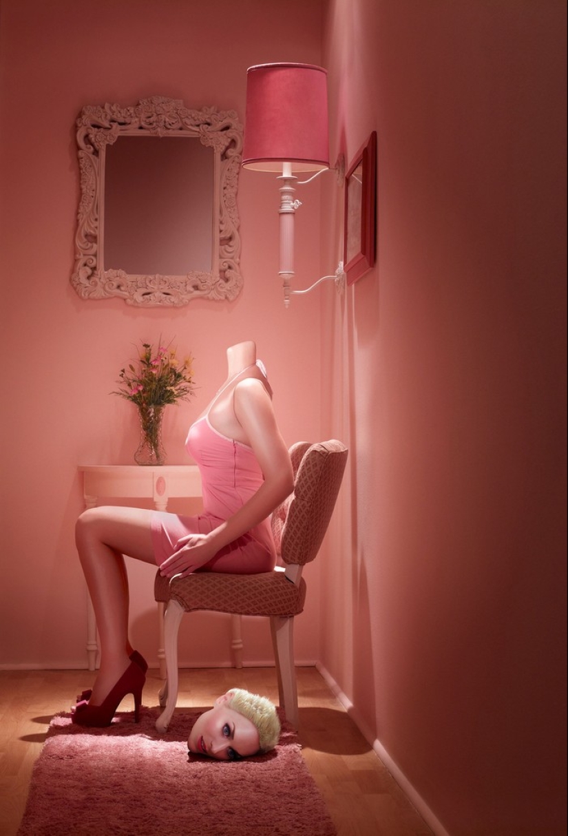 Hell in a Dollhouse: Ken doesn't like Barbie