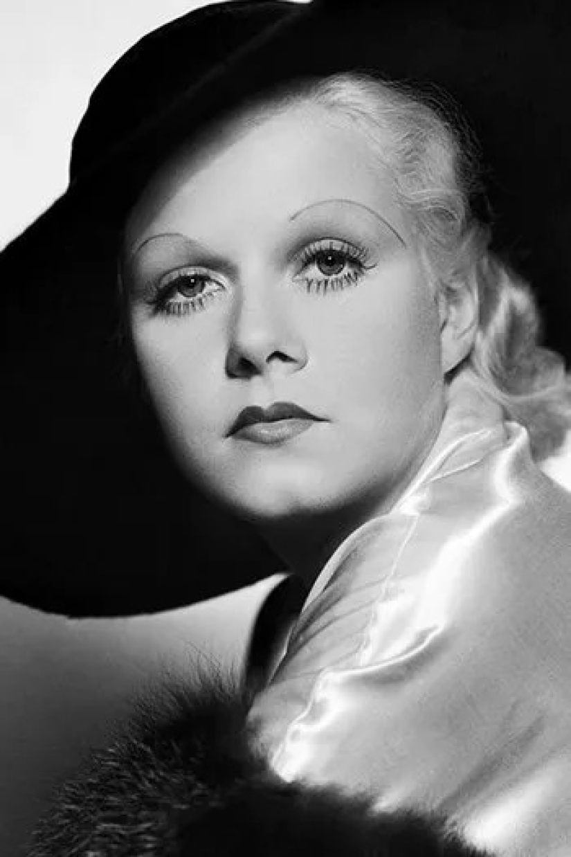 "Hilos", arcos y garrapatas: la evolución de las cejas de Marlene Dietrich a Cara Delevingne