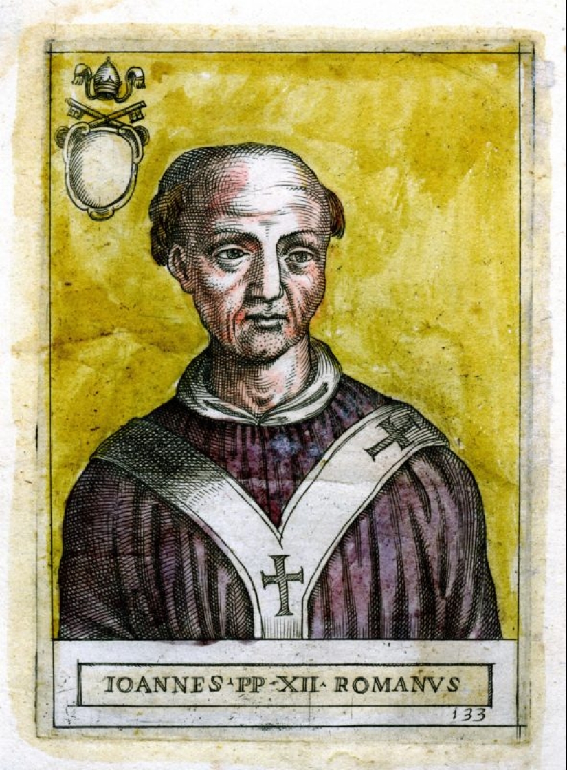 Holy Sinners: 7 Popes for whom the law is not written Holy Sinners: 7 Popes for whom the law is not written