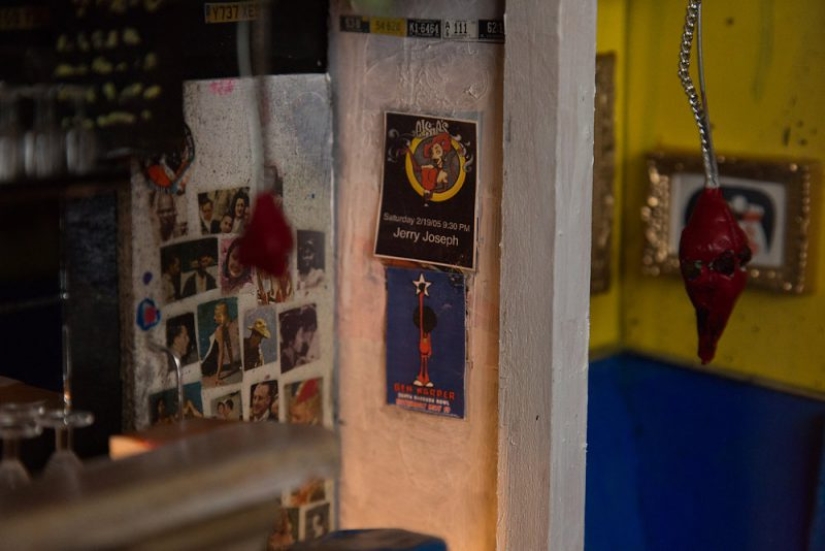 Honey, I shrunk the beer: American miniature makes an exact copy of bars