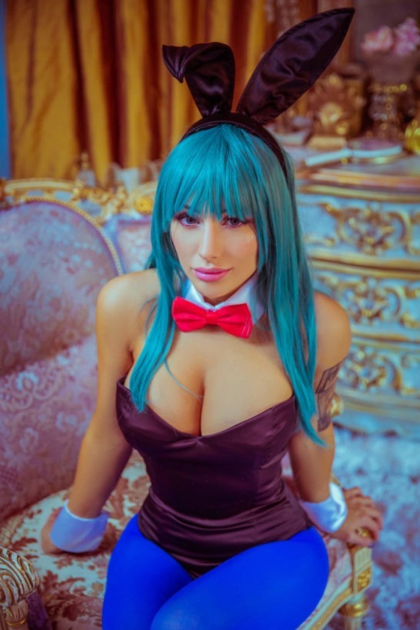 Hot cosplay from actress and model Liz Katz