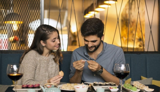 How Chinese fortune cookies came to be, and why they haven't been heard of in China