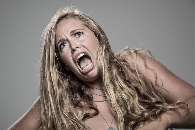 How do people react to being hit with a stun gun