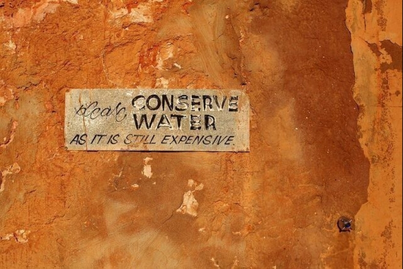 How do the inhabitants of Coober Pedy live, the city under the ground, which you definitely saw in the movies How do the inhabitants of Coober Pedy live, the city under the ground, which you definitely saw in the movies