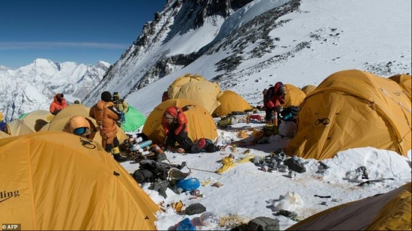 How Everest turned into the highest trash