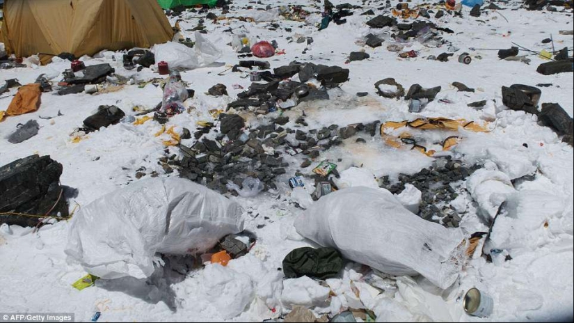 How Everest turned into the highest trash