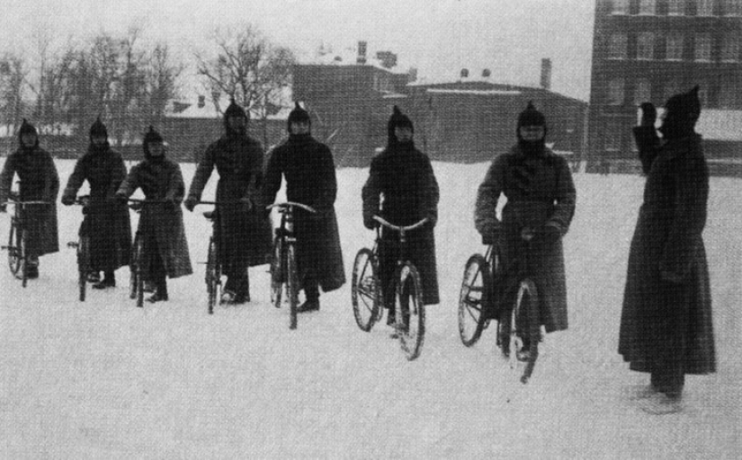 How Hollywood Star Charlize Theron's Ancestor Came Up with Bicycle Troops How Hollywood Star Charlize Theron's Ancestor Came Up with Bicycle Troops
