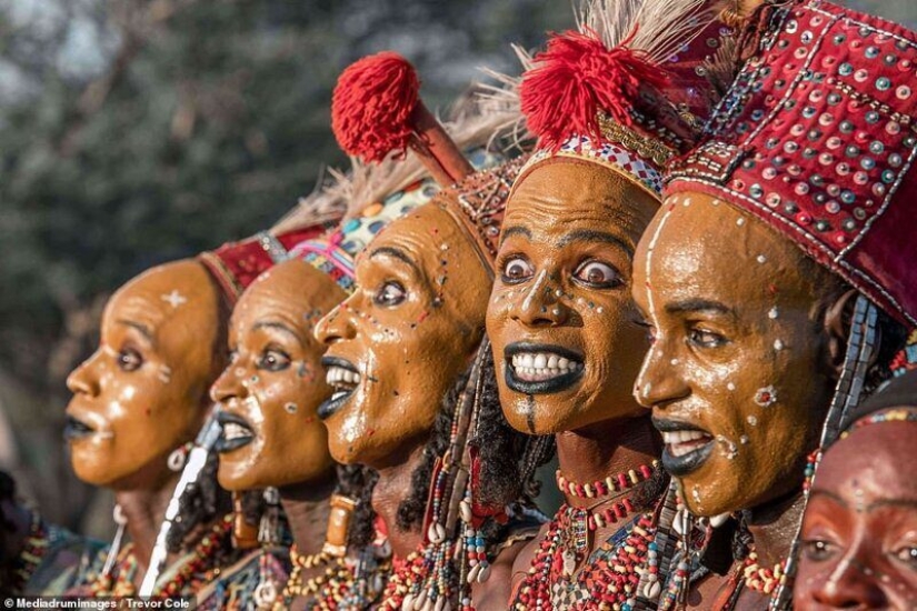 How is a beauty pageant among the men of the tribe wodaabe who judge teen girls
