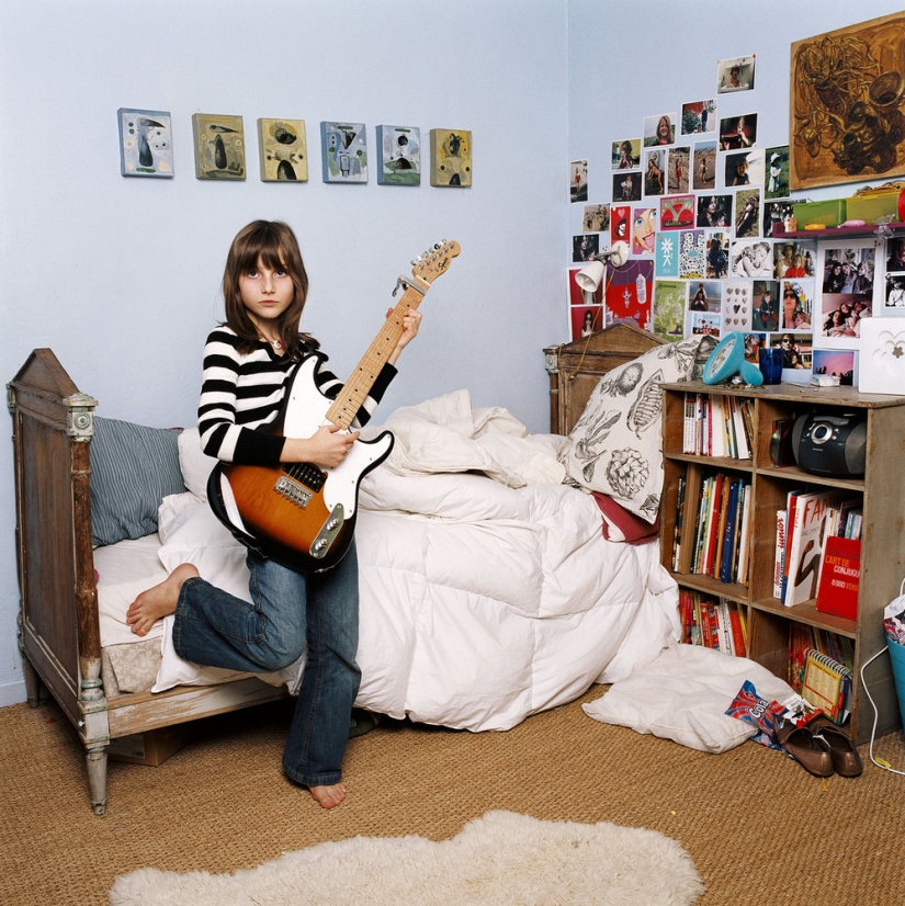 How modern residents of Paris live:" 75 Parisians " by Baudouin