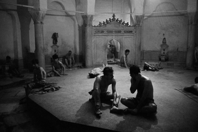 How photographer Ara Guler showed the world the heart of Istanbul and its pain How photographer Ara Guler showed the world the heart of Istanbul and its pain