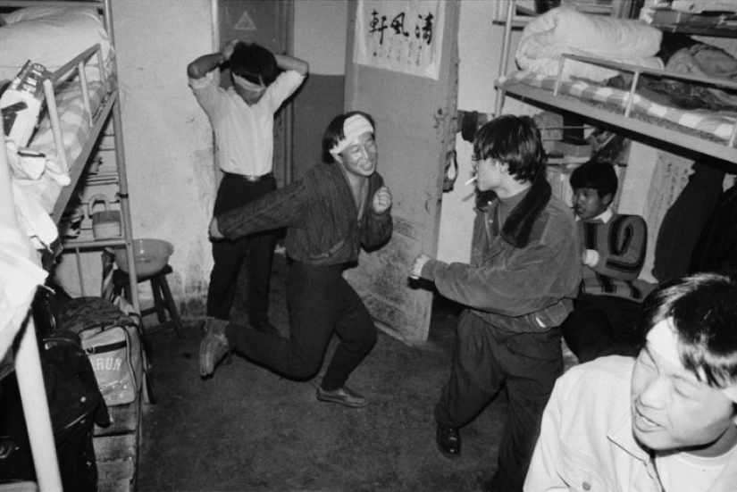 How students lived in China in the 1990s