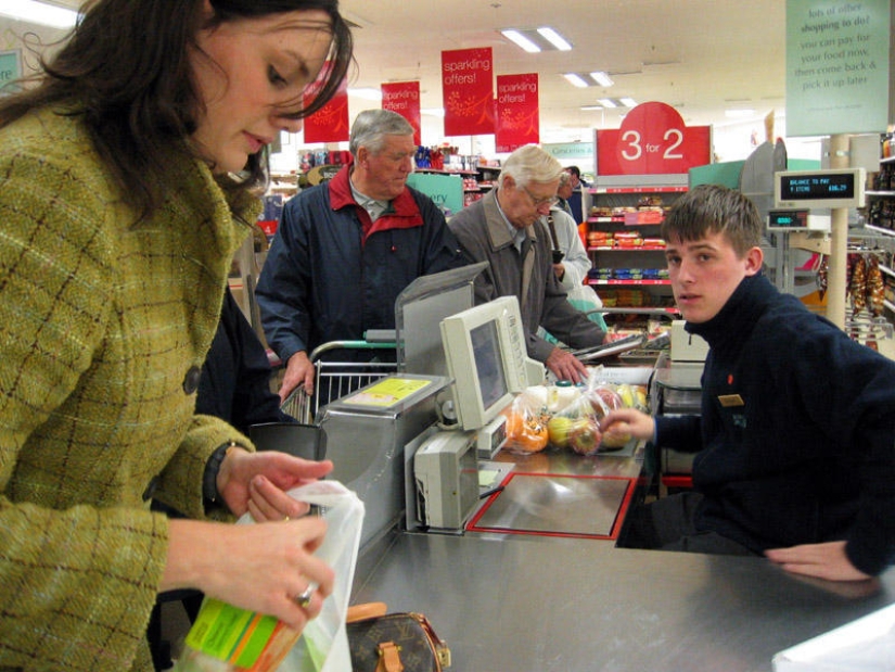 How supermarkets work: tricks that make you buy