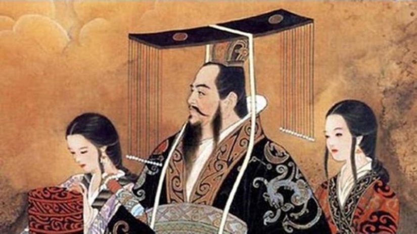 How the Chinese emperor Qin Shi Huang ran away from death around a pillar How the Chinese emperor Qin Shi Huang ran away from death around a pillar