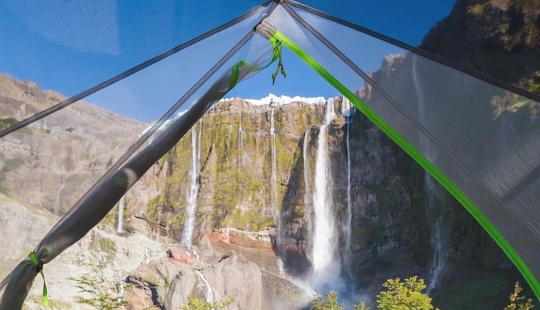 How the hotel looks like 5 billion stars