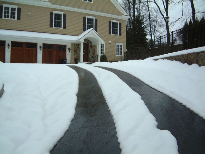 How the sidewalks are heated in Iceland
